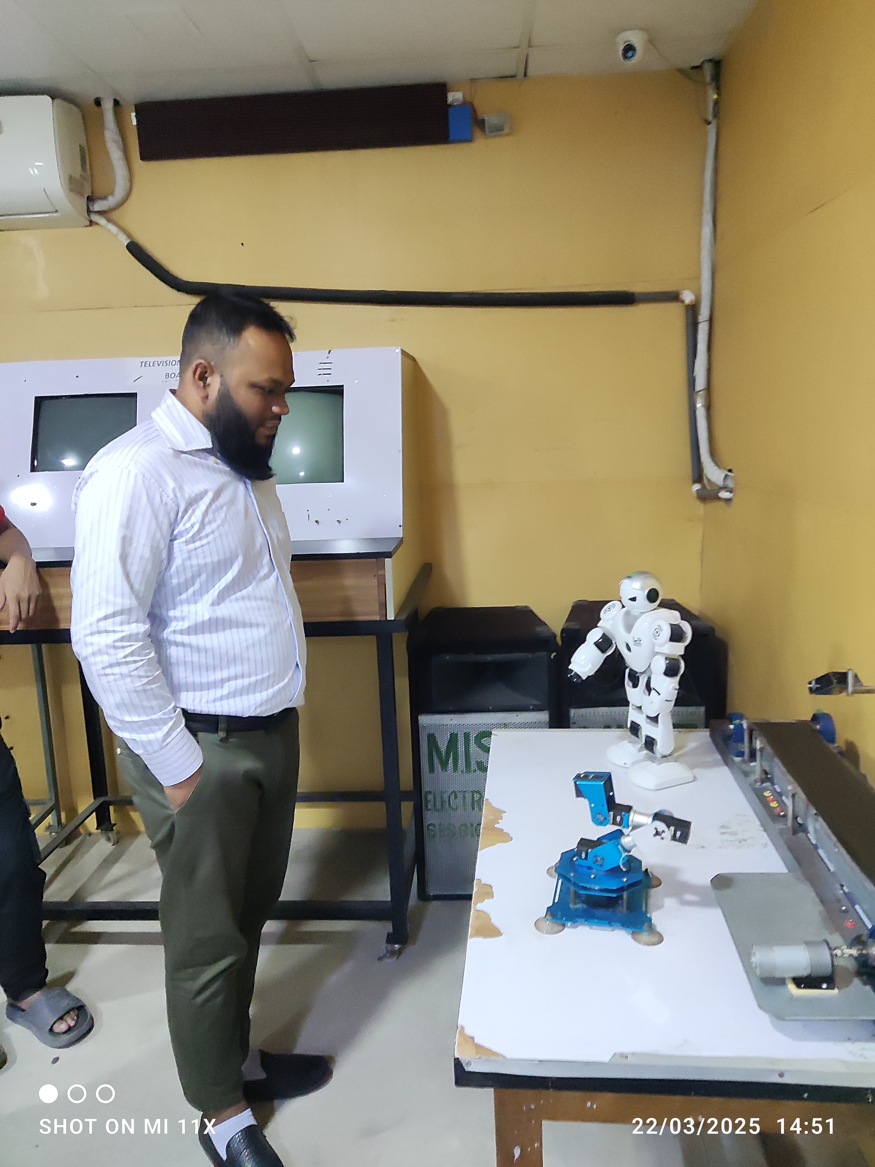 IoT & Technology Lab